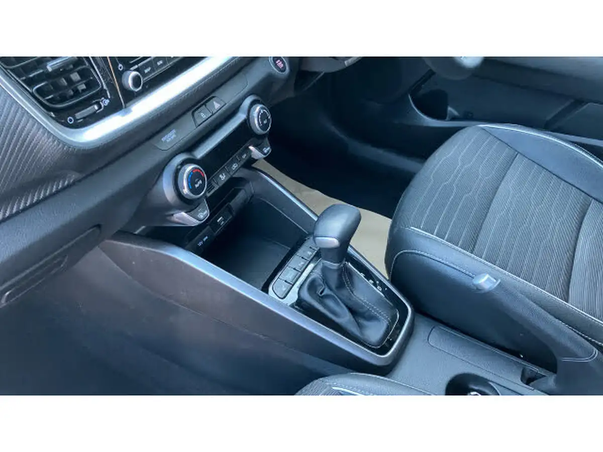 2024-kia-stonic-10-t-gdi-gt-line-s-98bhp-dct-big-12