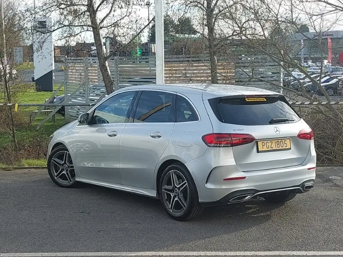2019-mercedes-benz-b-class-13-b180-amg-line-7g-dct-big-1