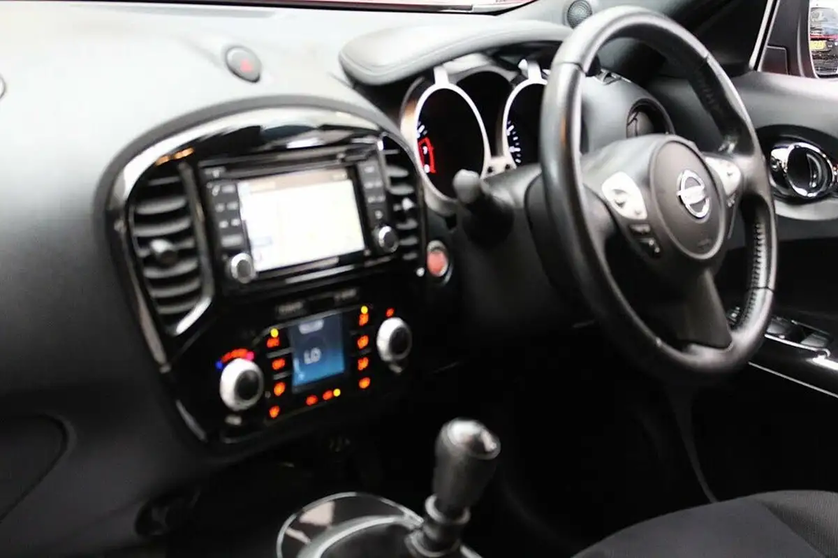 2016-nissan-juke-12-dig-t-n-connecta-ss-big-22