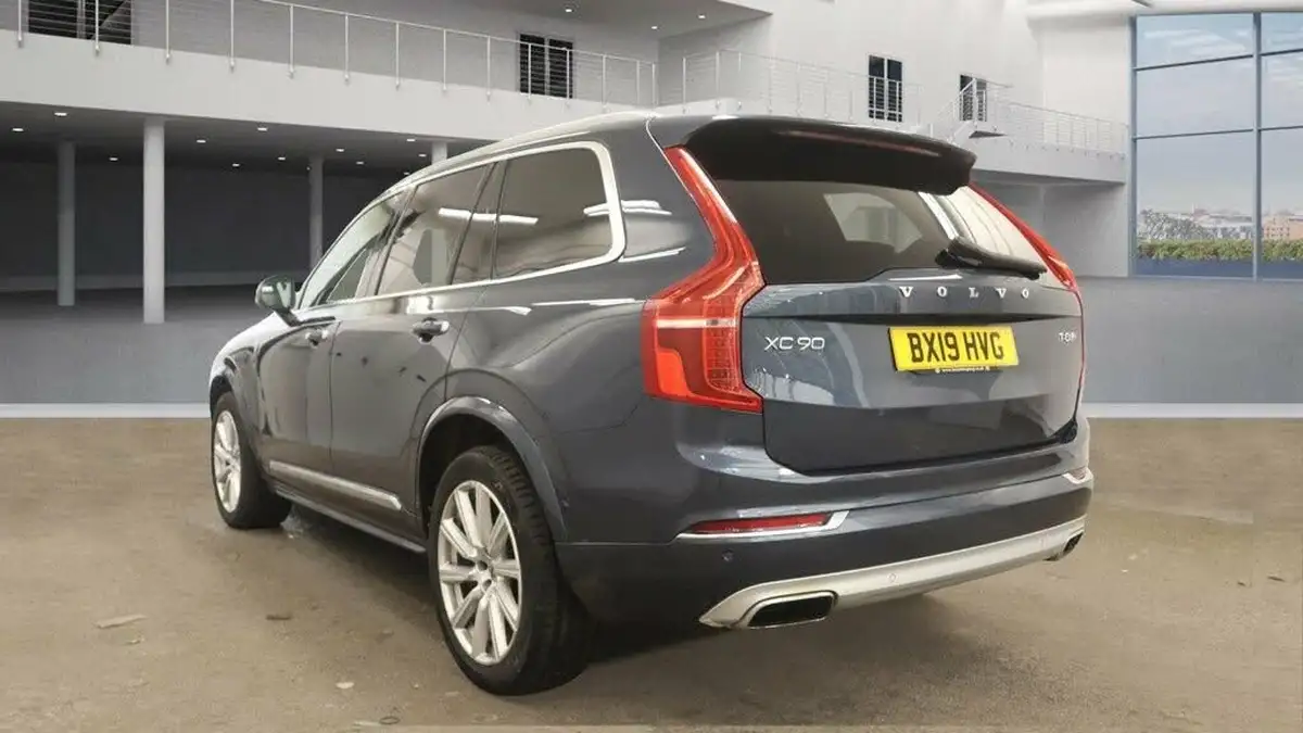 2019-volvo-xc90-20-t8-inscription-384bhp-ss-big-4
