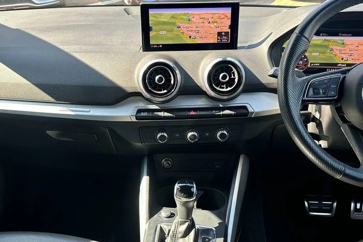 2021-audi-q2-15-35-tfsi-s-line-tronic-big-34