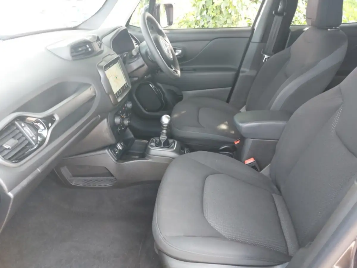 2022-jeep-renegade-10-gse-night-eagle-big-4