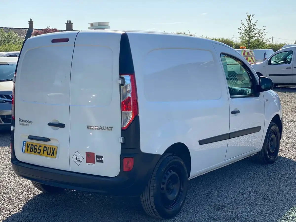 2015-renault-kangoo-15td-ml19-dci-75-business-panel-big-5