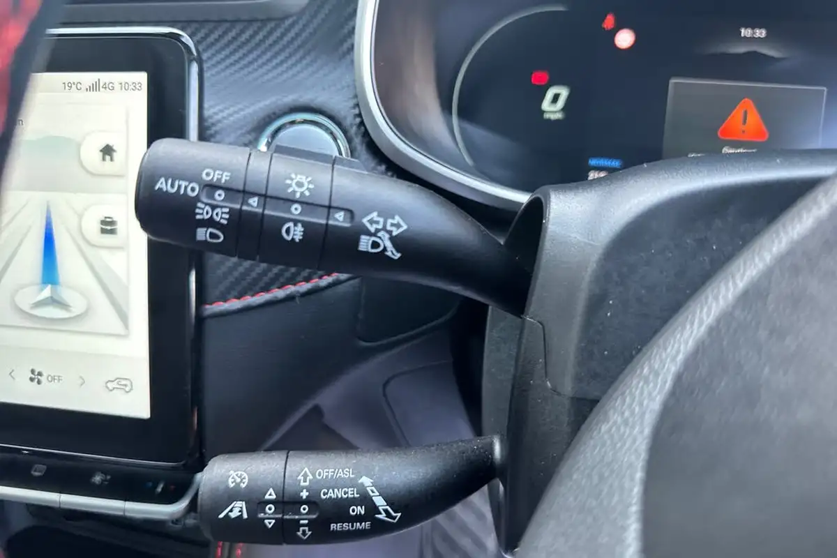2023-mg-zs-suv-e-trophy-connect-ev-156ps-long-range-big-36