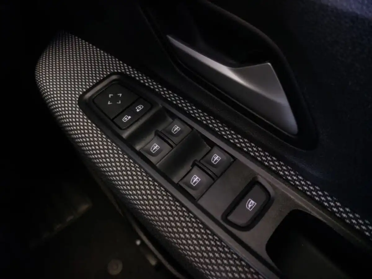2023-dacia-sandero-10-tce-expression-90bhp-big-12