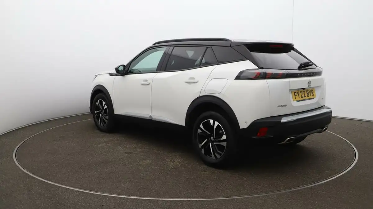 2022-peugeot-2008-suv-12-puretech-gt-big-59