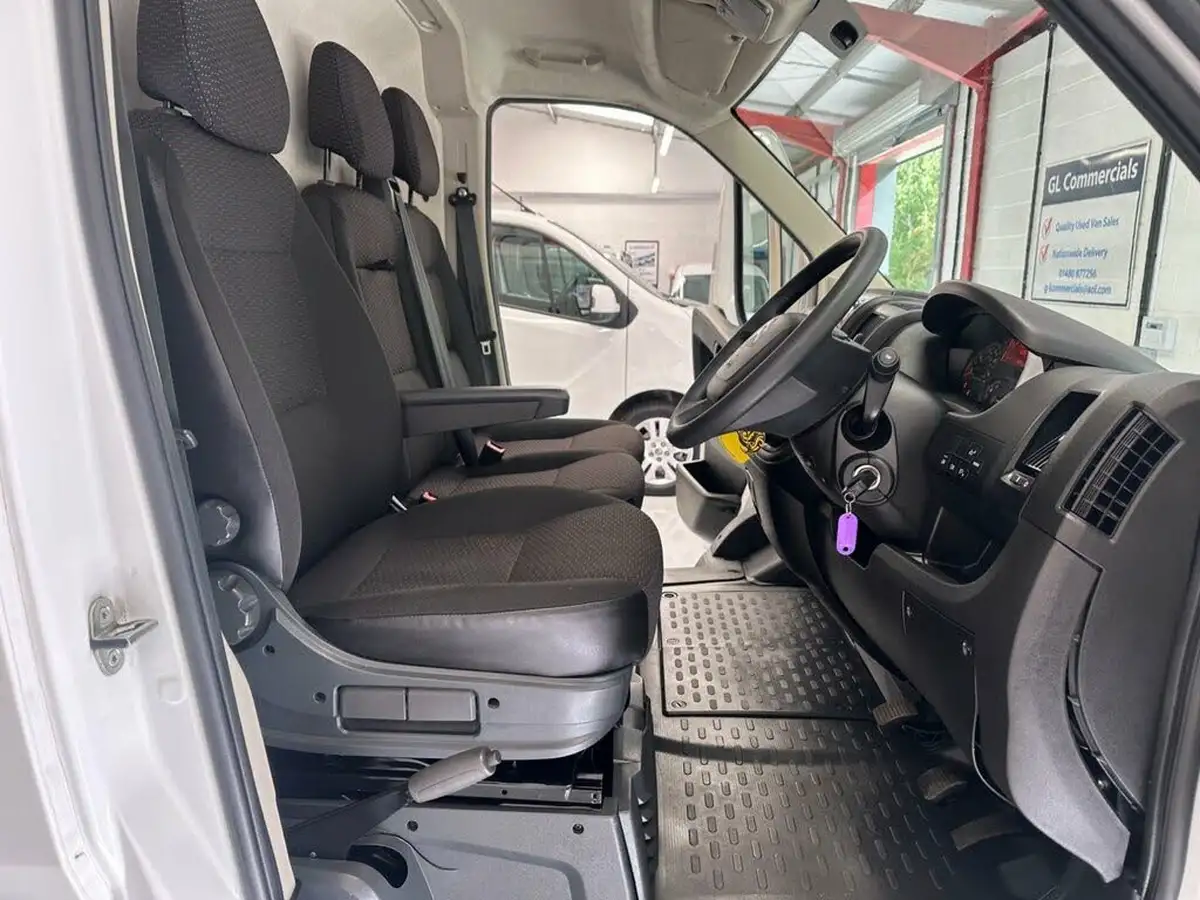 2023-citroen-relay-22bluehdi-35-l3h2-enterprise-140eu6dss-panel-2179cc-big-14