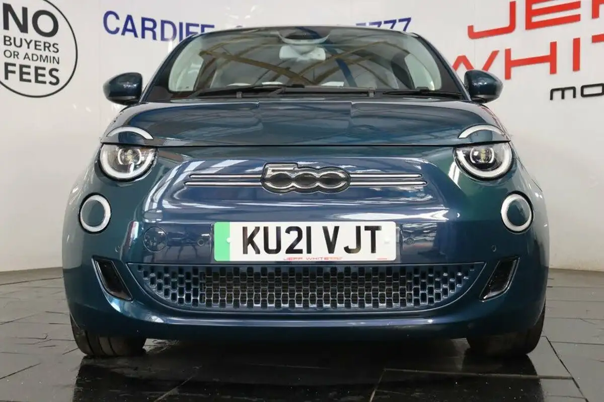 2021-fiat-500-e-la-prima-big-10