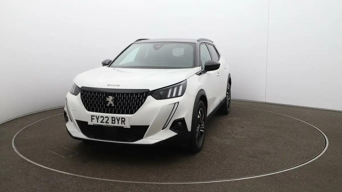 2022-peugeot-2008-suv-12-puretech-gt-big-35