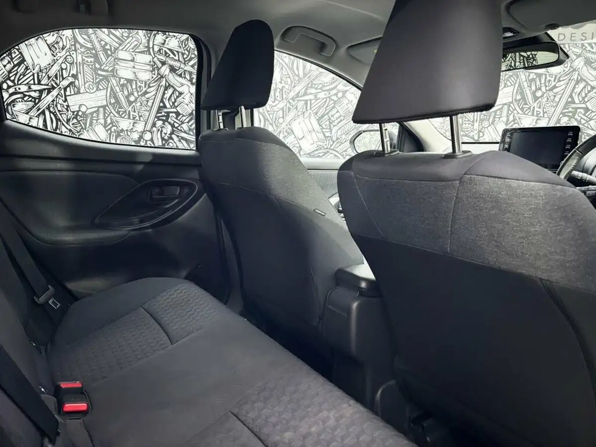 2021-toyota-yaris-15-vvt-i-design-big-27