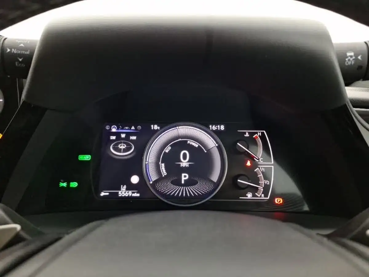 2021-lexus-es-300h-25-es-215bhp-big-9