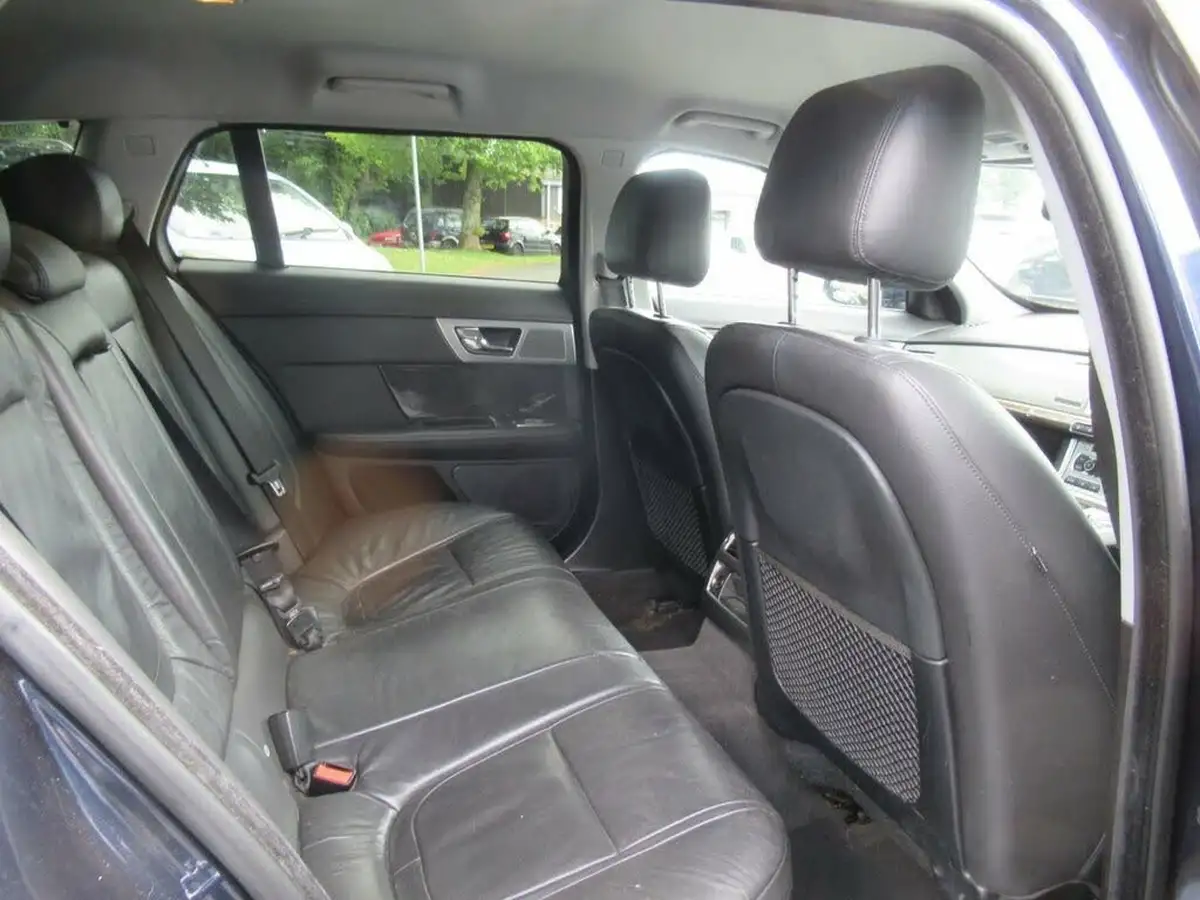 2015-jaguar-xf-22td-luxury-200ps-sportbrake-5d-big-13