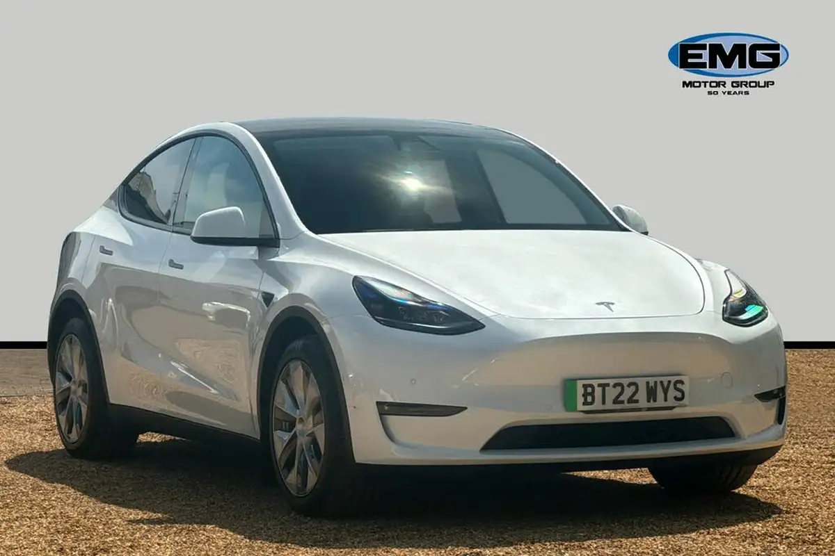 2022-tesla-model-y-e-long-range-big-0