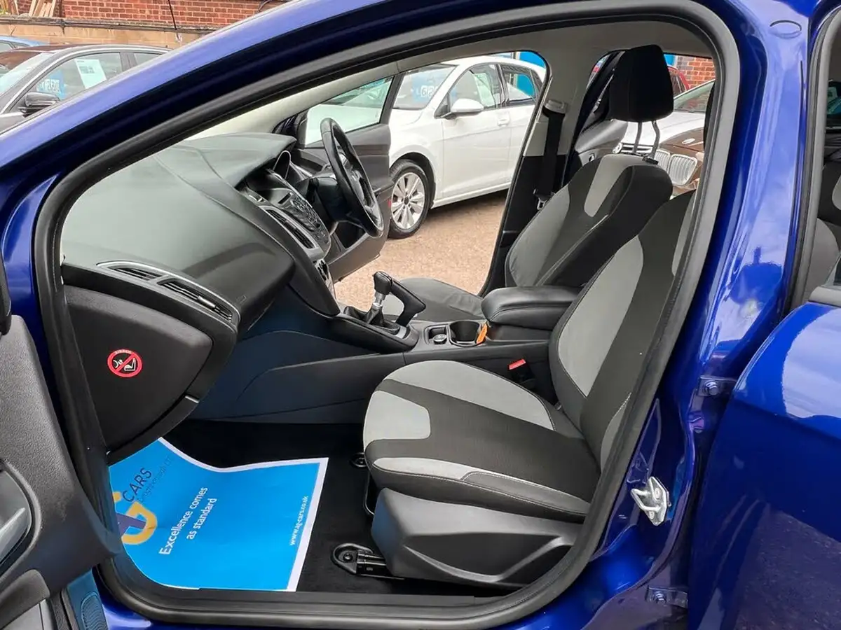 2014-ford-focus-16tdci-zetec-s-hatchback-big-3