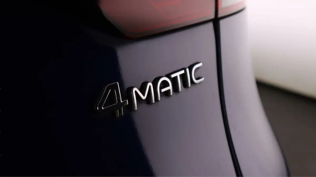 2021-mercedes-benz-eqc-e-eqc-400-amg-line-big-21