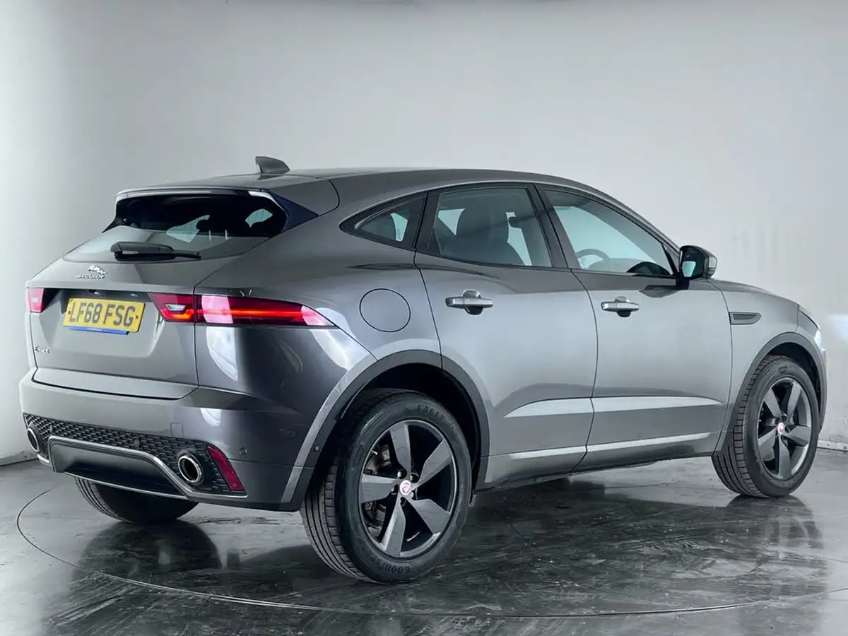 2018-jaguar-e-pace-20-i4-r-dynamic-se-249ps-big-4