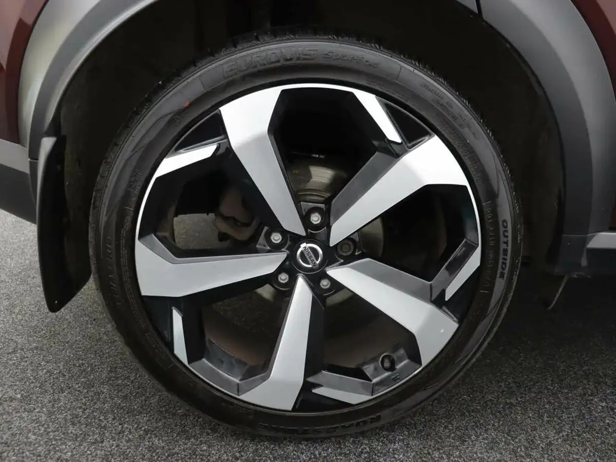 2022-nissan-juke-10-dig-t-tekna-big-6