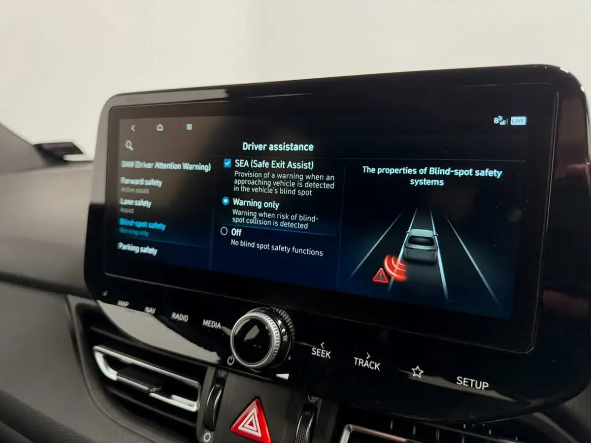 2022-hyundai-i30-n-20-t-gdi-n-performance-hatchback-dct-big-60