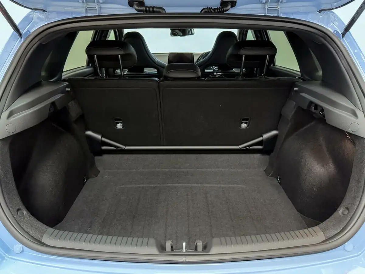 2022-hyundai-i30-n-20-t-gdi-n-performance-hatchback-dct-big-8