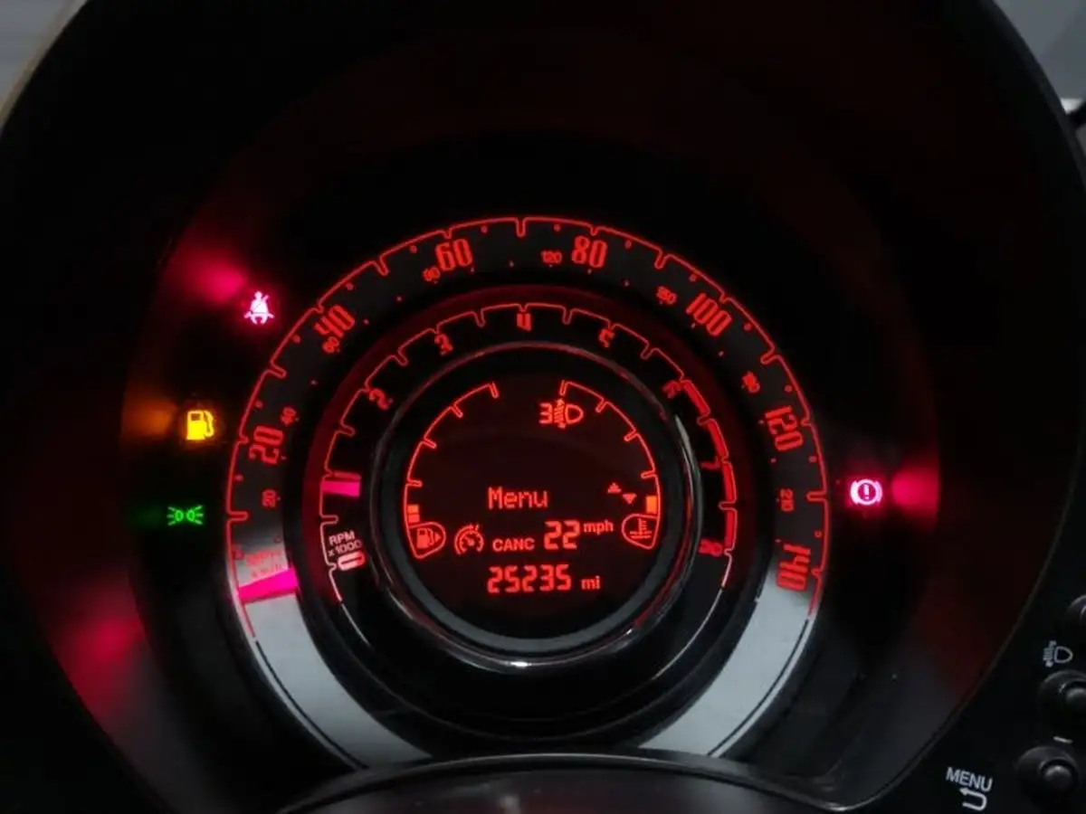 2019-fiat-500-12-s-big-9