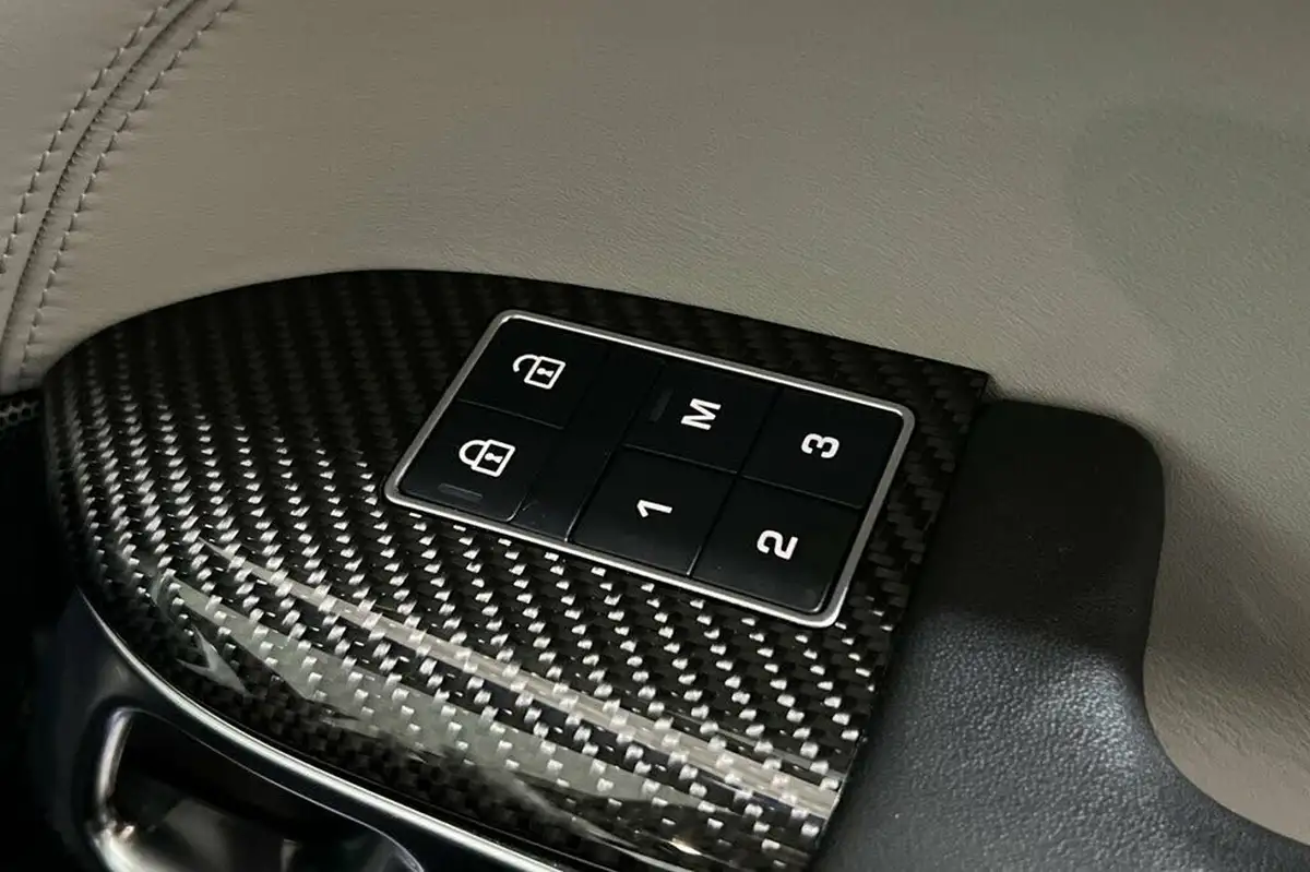 2021-land-rover-range-rover-sport-50-v8-p575-svr-carbon-edition-big-43