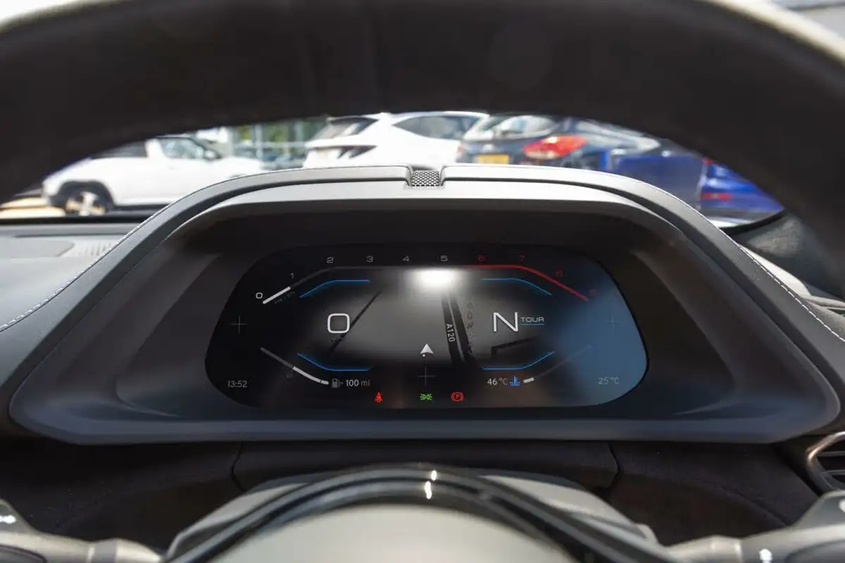2024-lotus-emira-big-23