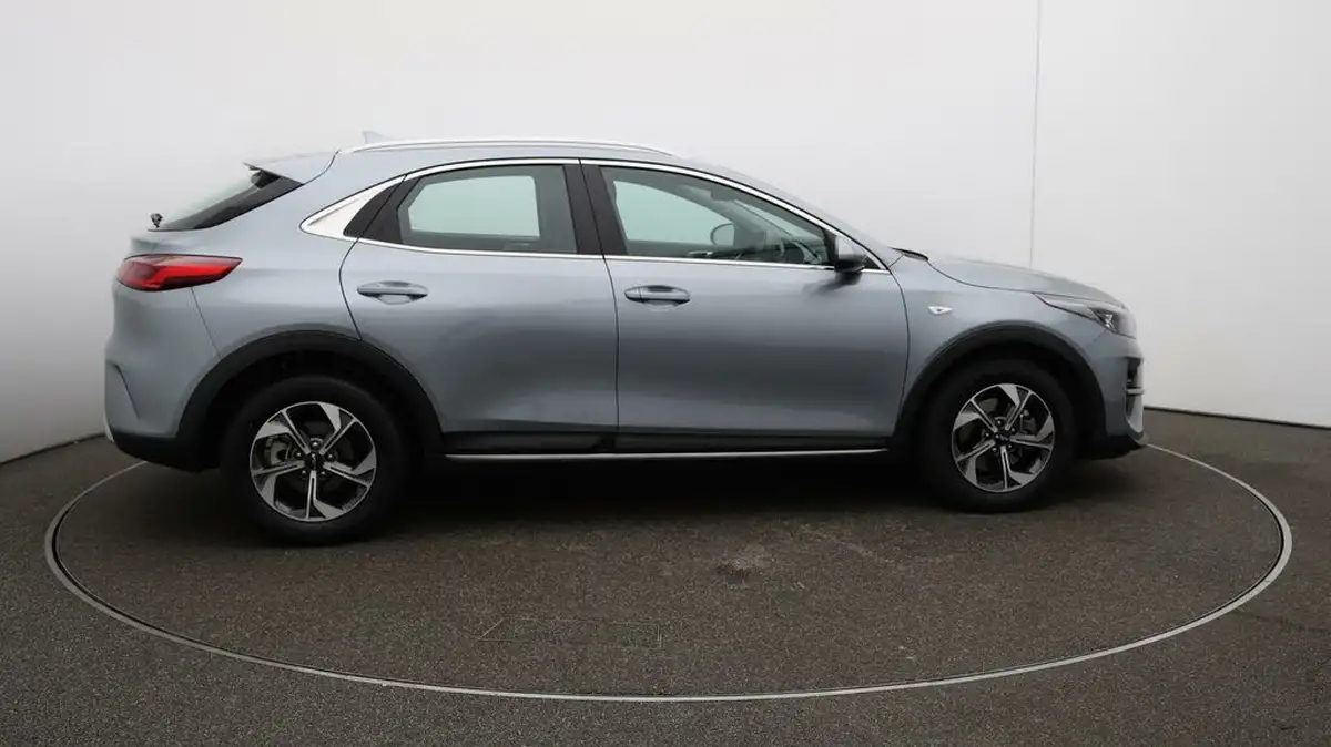 2022-kia-xceed-10-t-gdi-2-big-50