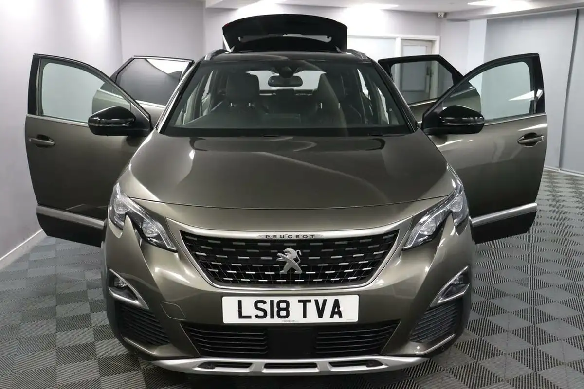 2018-peugeot-3008-suv-12-puretech-gt-line-premium-big-7