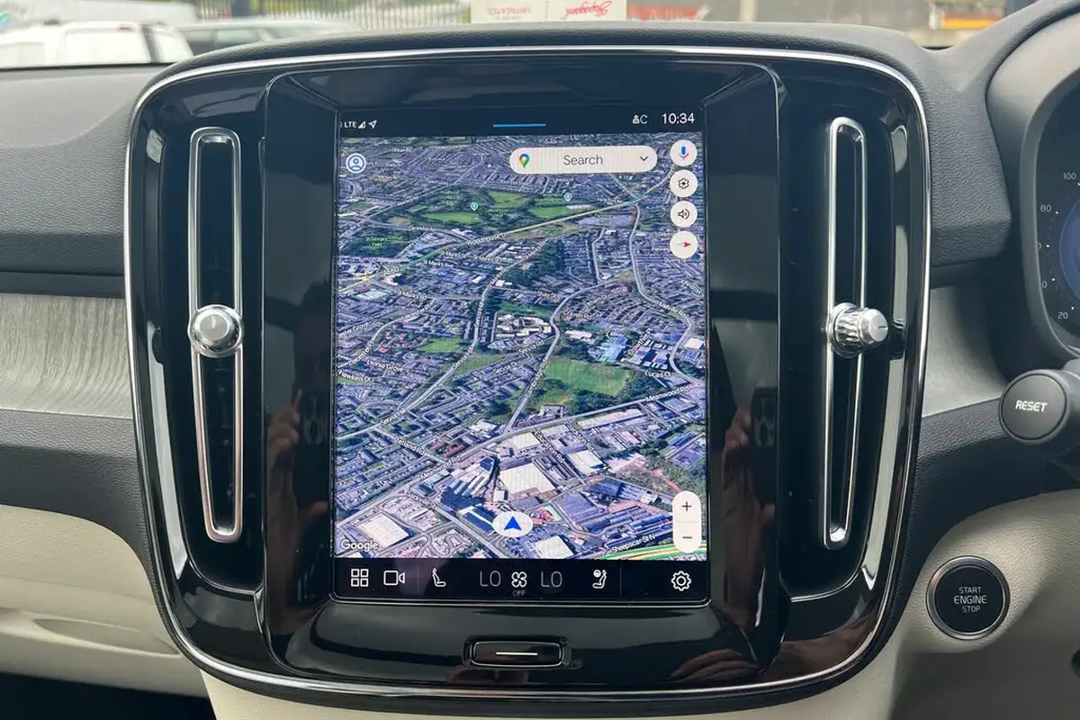 2023-volvo-xc40-20-b4-ultimate-big-14