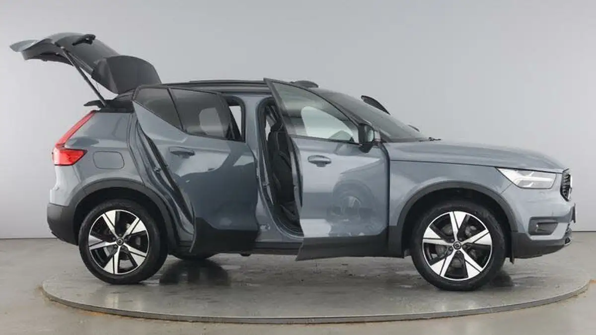 2021-volvo-xc40-15-t5-r-design-262bhp-big-9