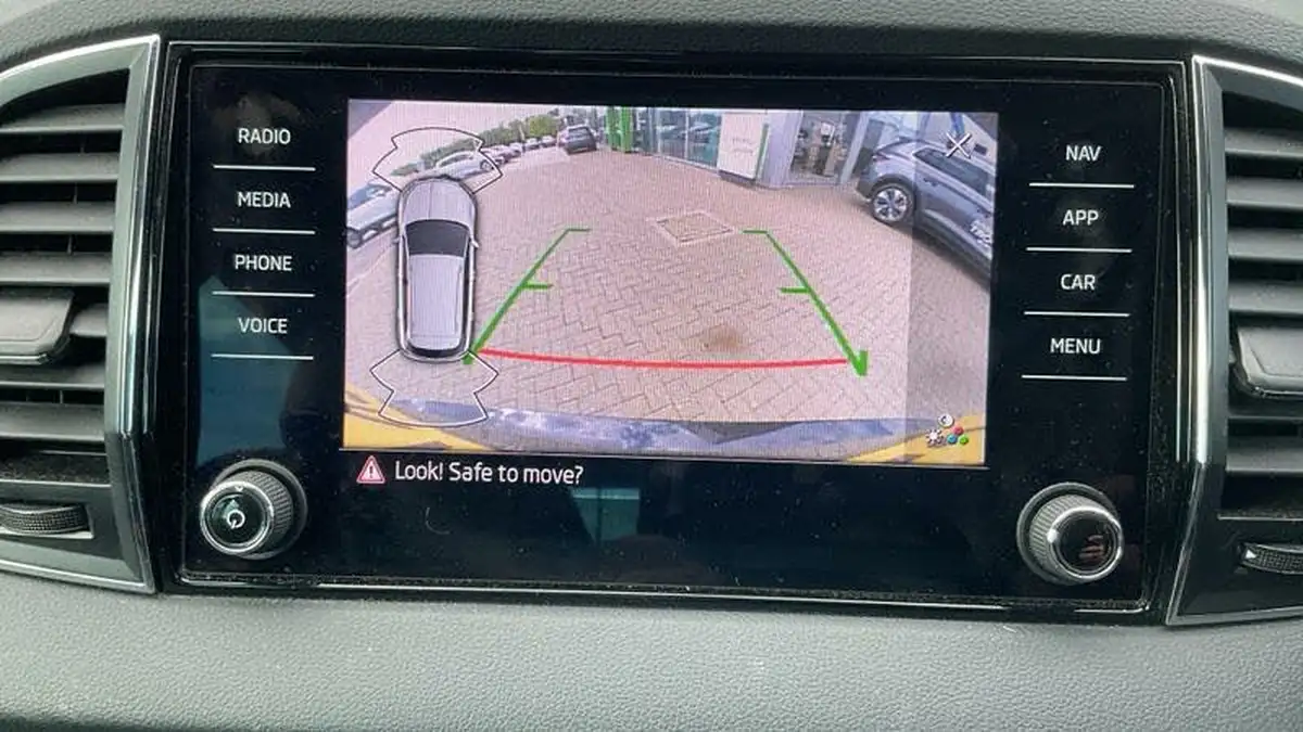 2023-skoda-karoq-10-tsi-se-l-big-20