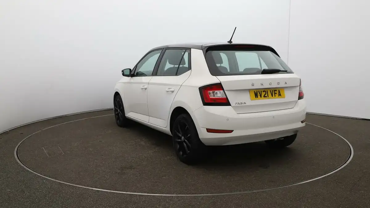 2021-skoda-fabia-10-mpi-colour-edition-60ps-big-59