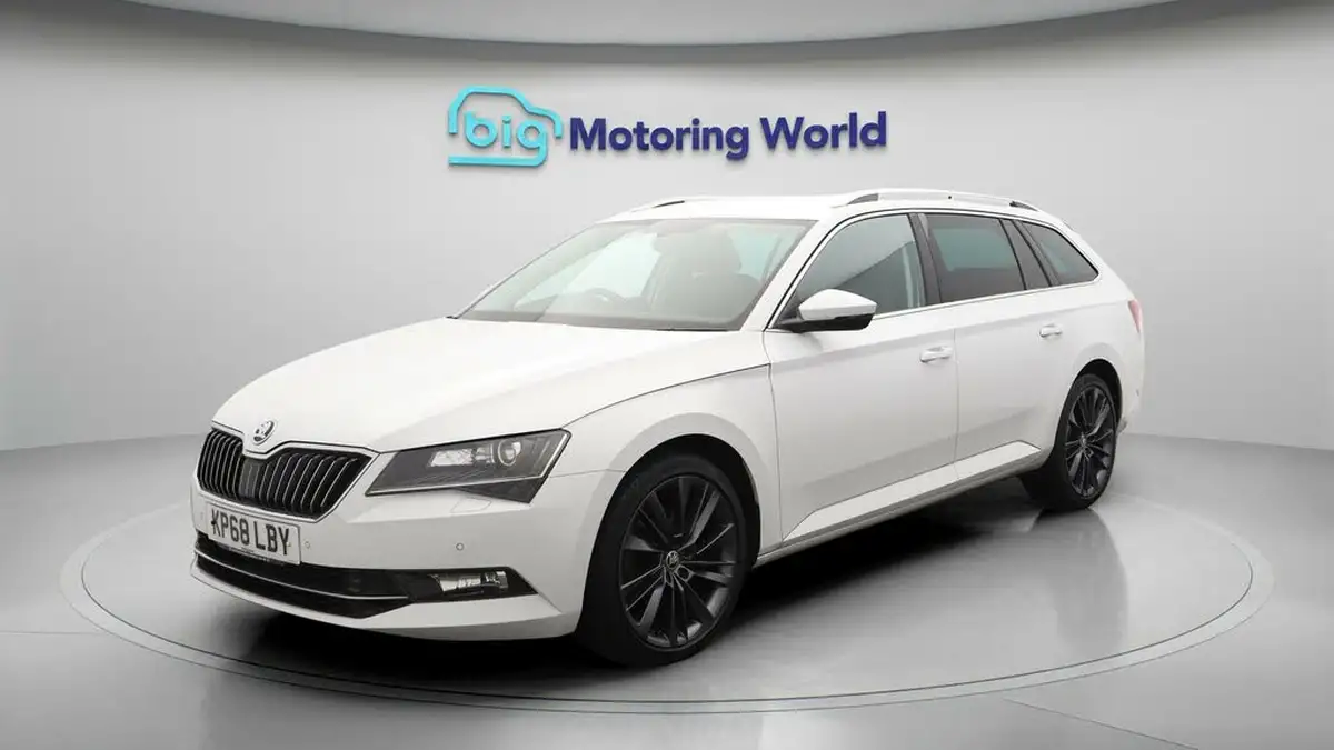 2018-skoda-superb-20tdi-scr-se-l-executive-190ps-estate-big-3