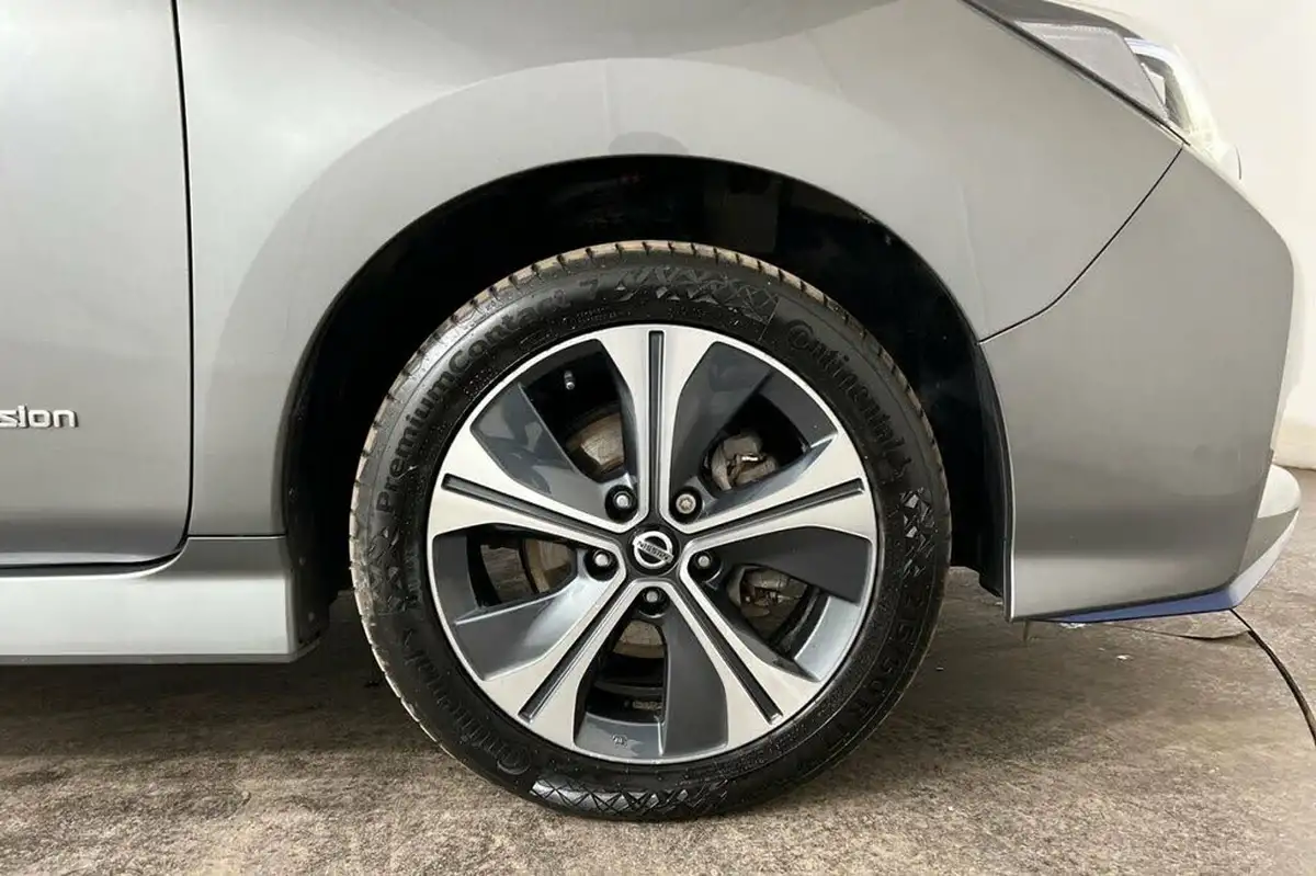 2020-nissan-leaf-e-e-3zero-big-13