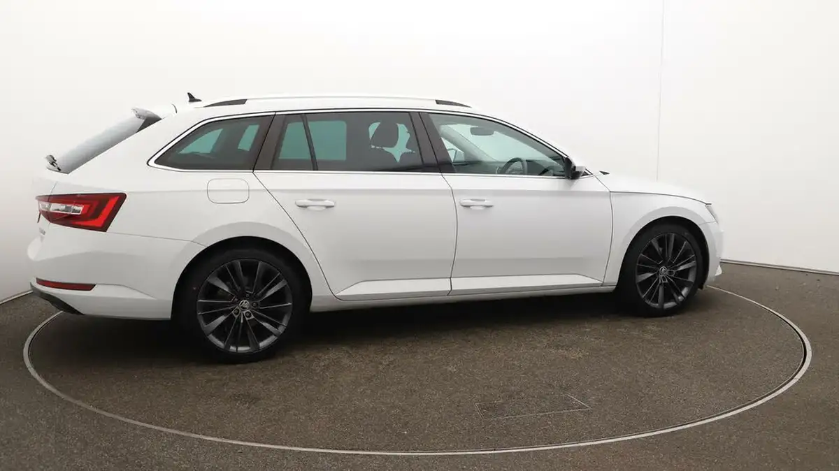 2018-skoda-superb-20tdi-scr-se-l-executive-190ps-estate-big-43