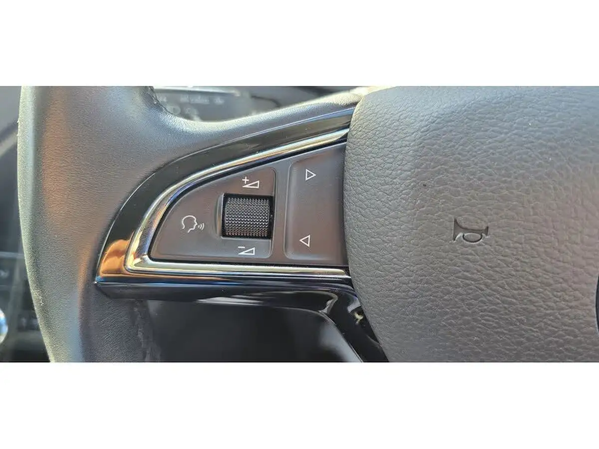 2020-skoda-octavia-16tdi-se-l-estate-big-11