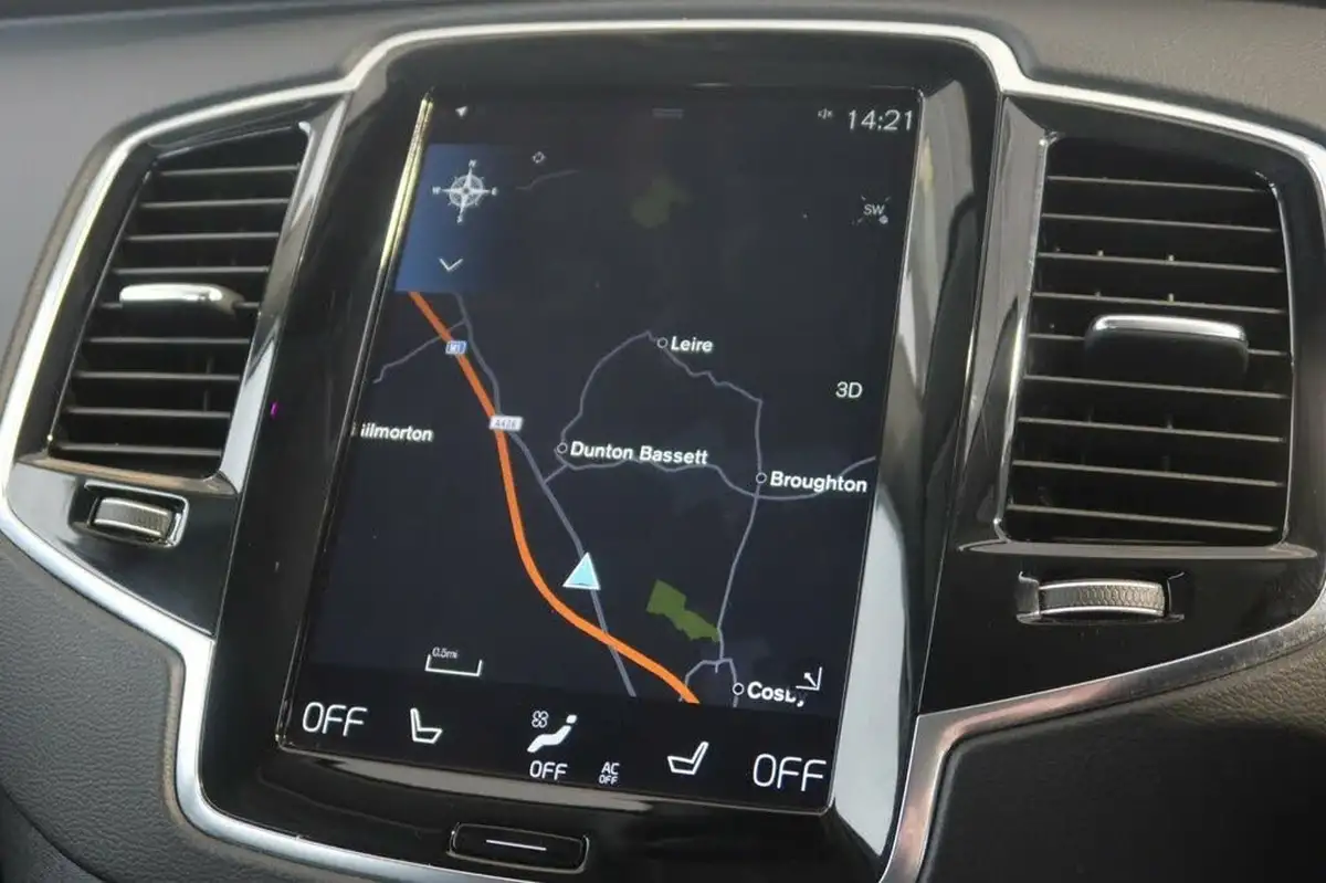 2021-volvo-xc90-20-t8-inscription-390bhp-big-23