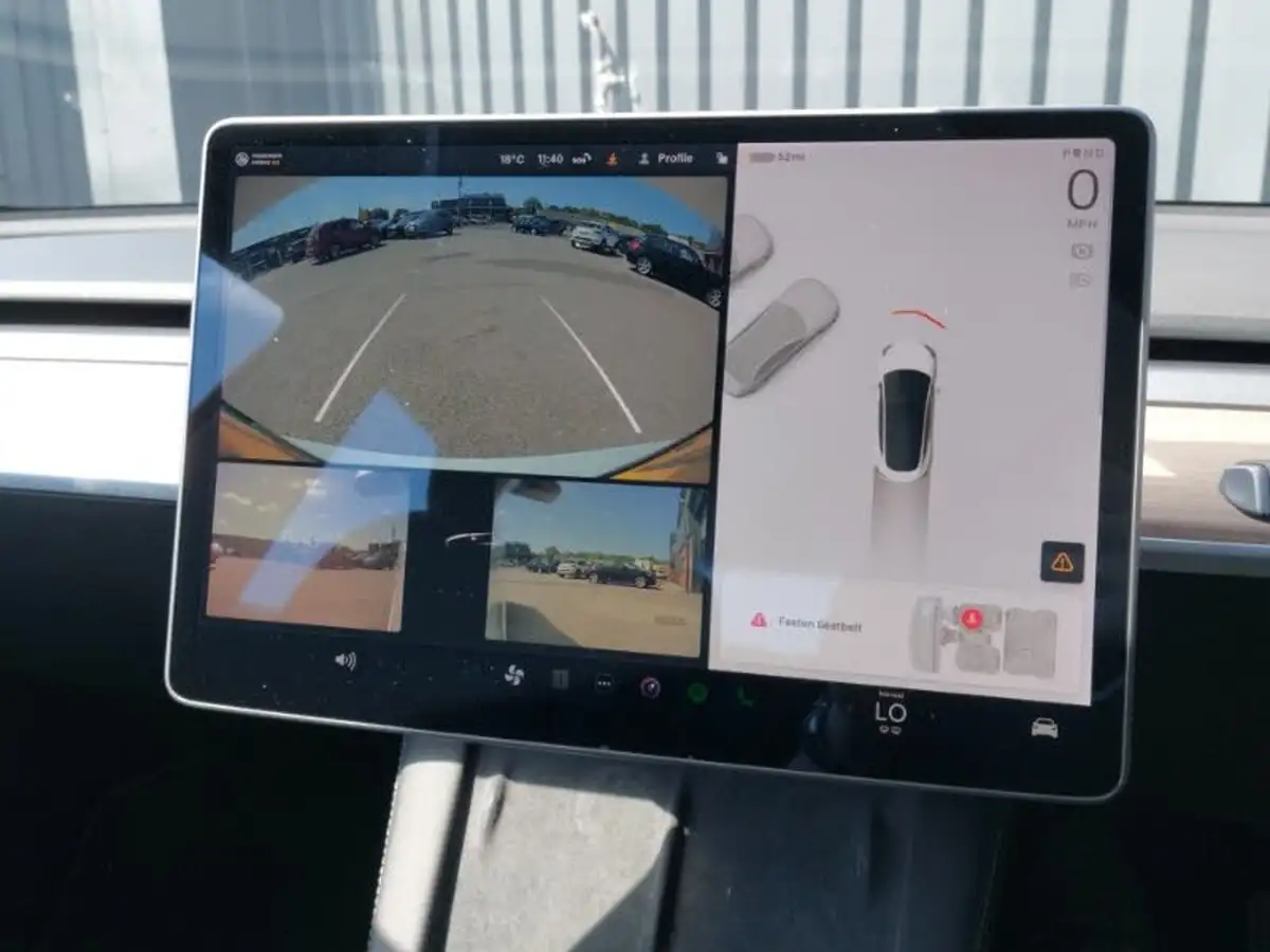 2021-tesla-model-3-e-long-range-awd-big-10