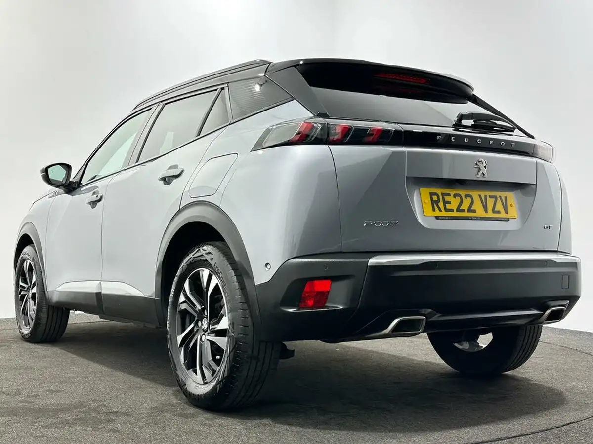 2022-peugeot-2008-suv-12-puretech-gt-eat8-big-46