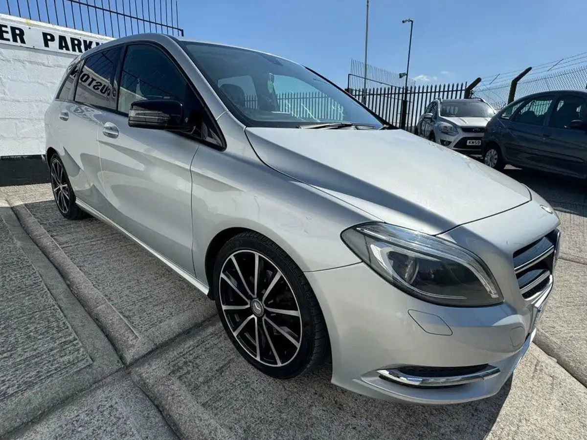 2013-mercedes-benz-b-class-18td-b180-sport-big-9