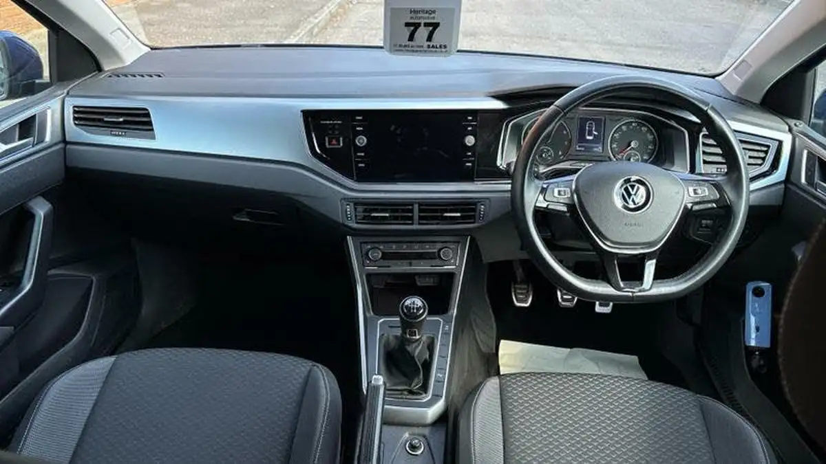 2021-volkswagen-polo-10-tsi-active-big-7