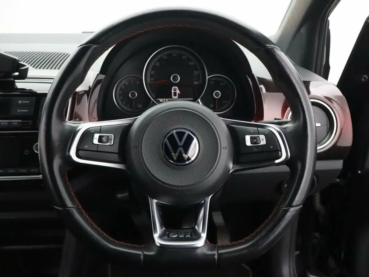 2021-volkswagen-up-10-gti-3d-big-15