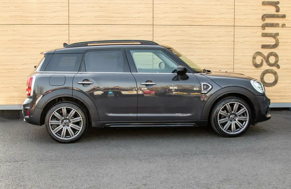 2018-mini-countryman-20-cooper-s-ss-big-11