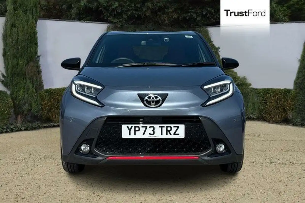 2023-toyota-aygo-x-10-vvt-i-undercover-big-5