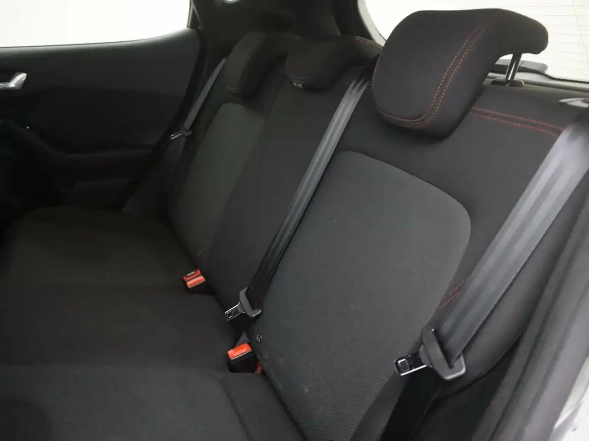 2022-ford-fiesta-10t-st-line-100ps-5d-big-14