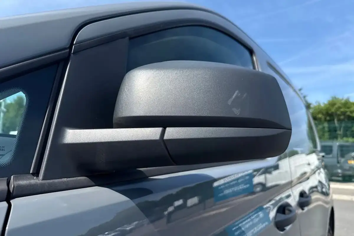 2024-volkswagen-caddy-20tdi-c20-cargo-commerce-big-25