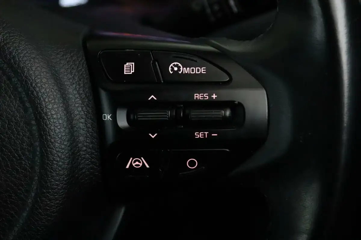 2022-kia-stonic-10-t-gdi-2-big-21