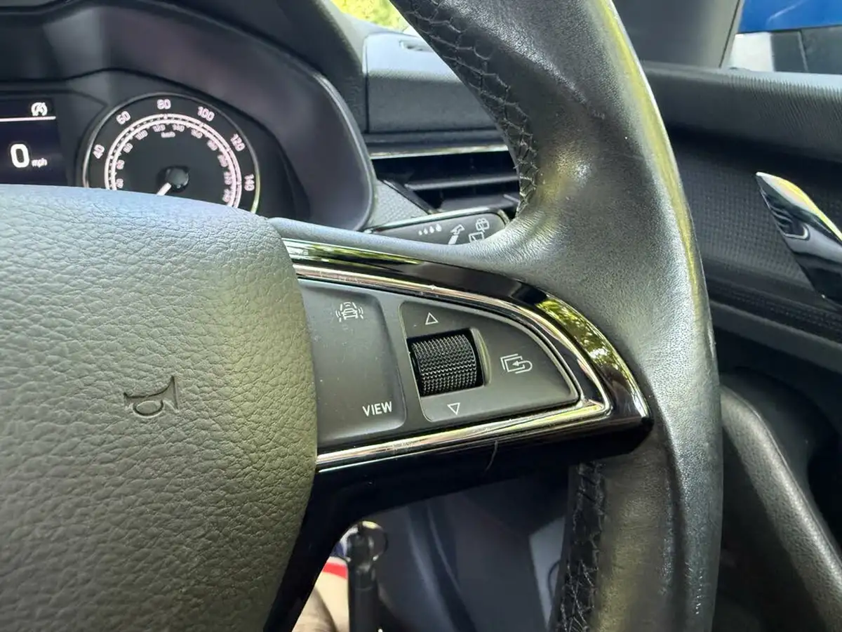 2020-skoda-kamiq-10-tsi-se-115ps-big-16