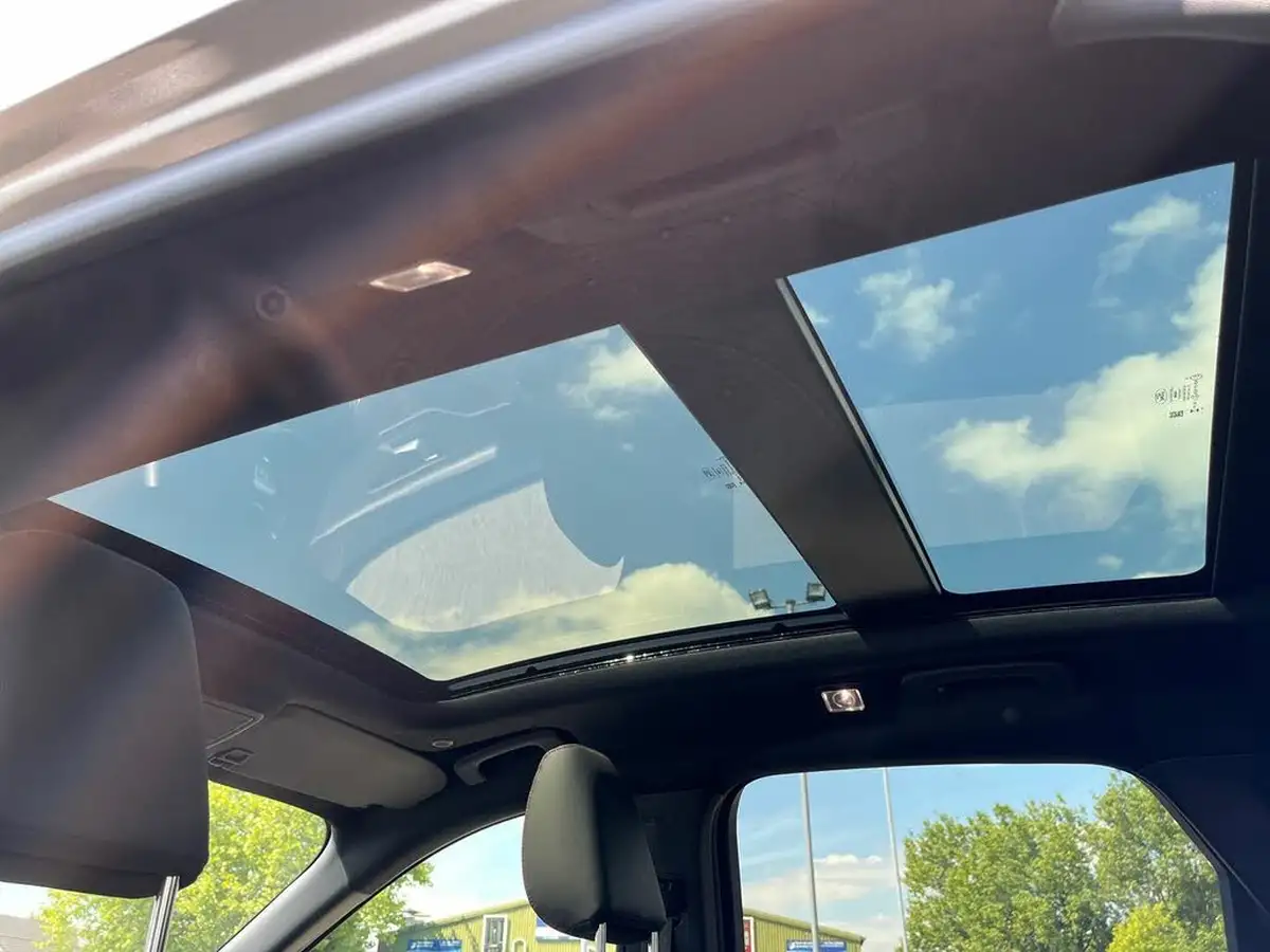2023-ford-kuga-big-18