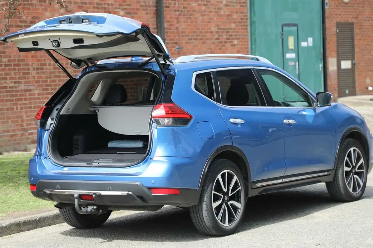 2017-nissan-x-trail-16dci-tekna-4wd-big-14